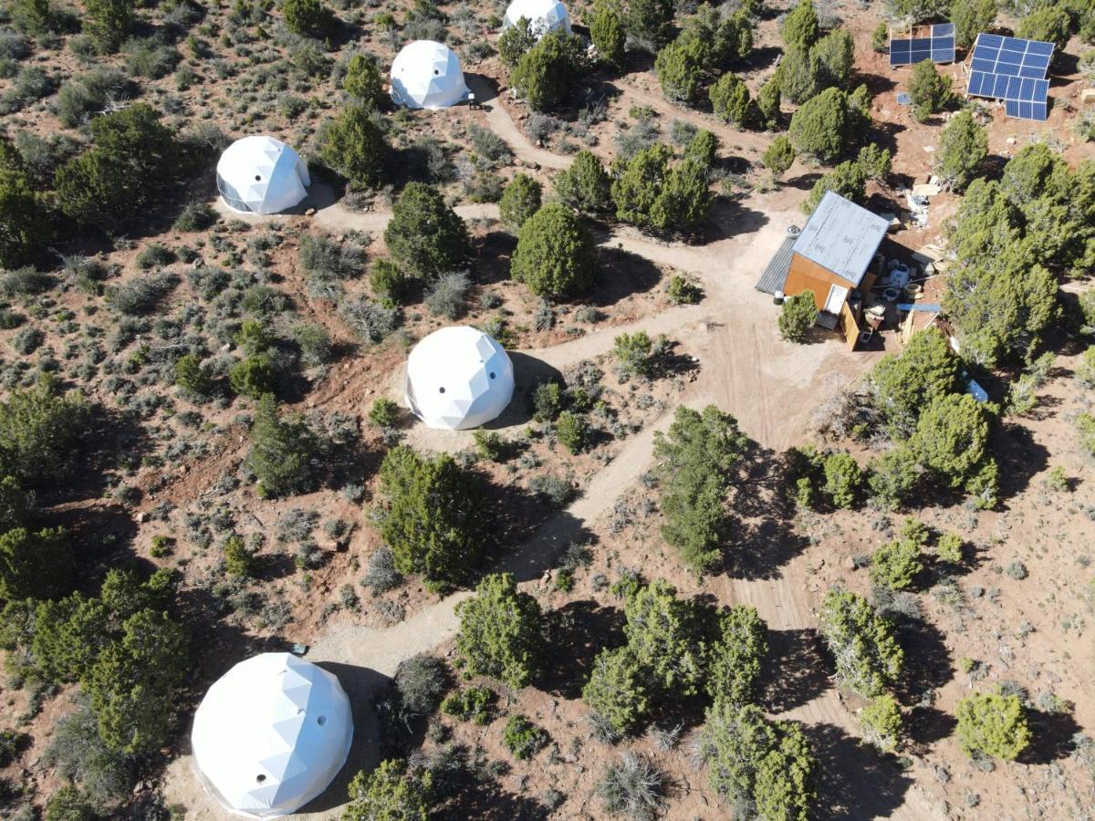 Blue Mountain Domes - The Wow Experience Hotel Monticello Exterior photo